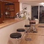 La Cigale Et La Fourmi ホームステイ