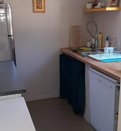 Quarto em Acomodações Particulares La Cigale Et La Fourmi *