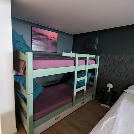 Quarto em Acomodações Particulares La Cigale Et La Fourmi *