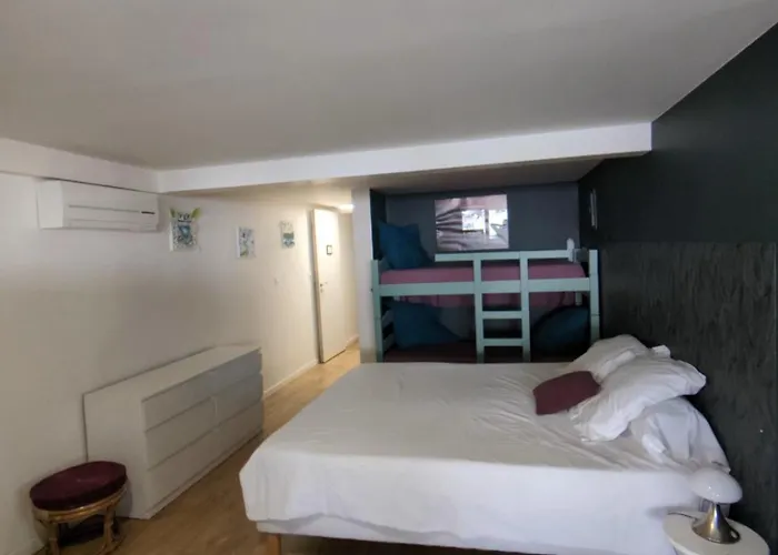 La Cigale Et La Fourmi Accommodatie bij particulieren Nîmes